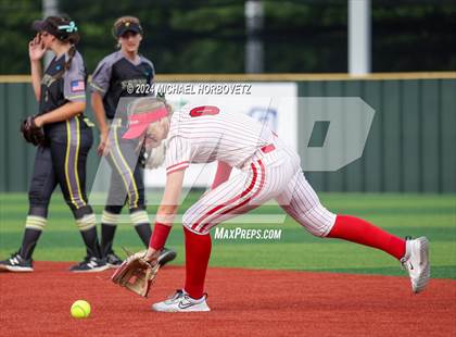Thumbnail 2 in Melissa vs. Forney (UIL 5A Softball Regional Final) photogallery.