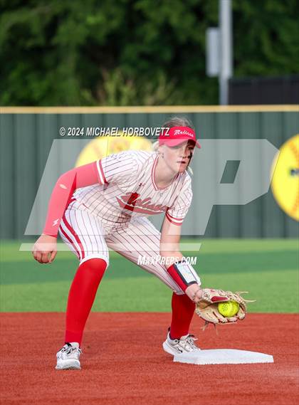 Thumbnail 3 in Melissa vs. Forney (UIL 5A Softball Regional Final) photogallery.