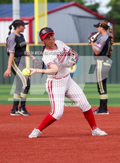Thumbnail 2 in Melissa vs. Forney (UIL 5A Softball Regional Final) photogallery.