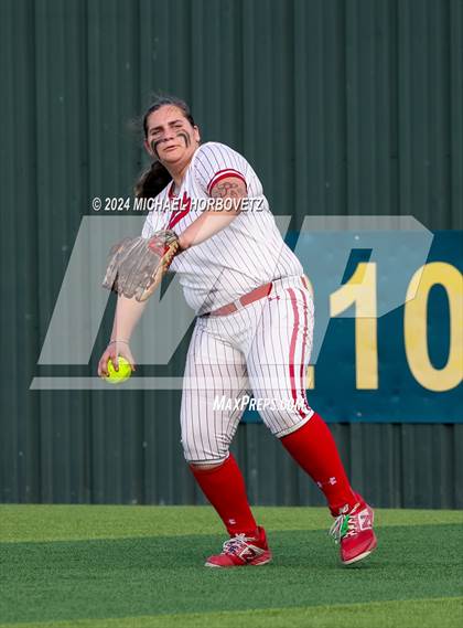 Thumbnail 1 in Melissa vs. Forney (UIL 5A Softball Regional Final) photogallery.