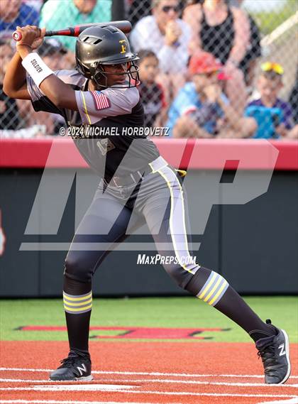 Thumbnail 2 in Melissa vs. Forney (UIL 5A Softball Regional Final) photogallery.