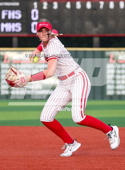 Thumbnail 2 in Melissa vs. Forney (UIL 5A Softball Regional Final) photogallery.