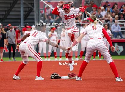 Thumbnail 2 in Melissa vs. Forney (UIL 5A Softball Regional Final) photogallery.