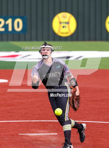 Thumbnail 3 in Melissa vs. Forney (UIL 5A Softball Regional Final) photogallery.