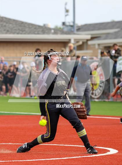 Thumbnail 2 in Melissa vs. Forney (UIL 5A Softball Regional Final) photogallery.