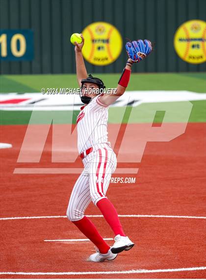 Thumbnail 3 in Melissa vs. Forney (UIL 5A Softball Regional Final) photogallery.