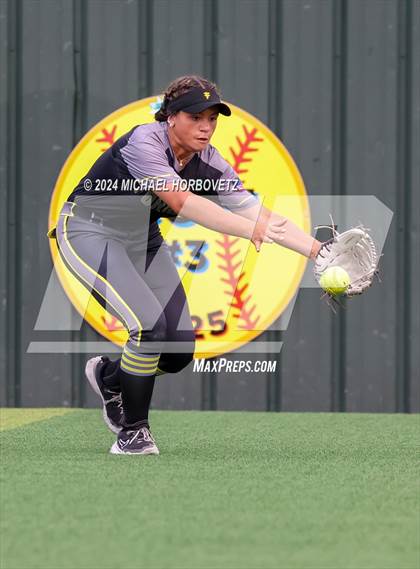 Thumbnail 1 in Melissa vs. Forney (UIL 5A Softball Regional Final) photogallery.