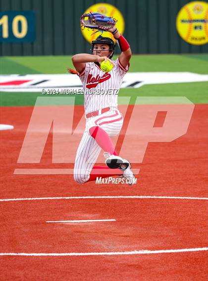 Thumbnail 3 in Melissa vs. Forney (UIL 5A Softball Regional Final) photogallery.