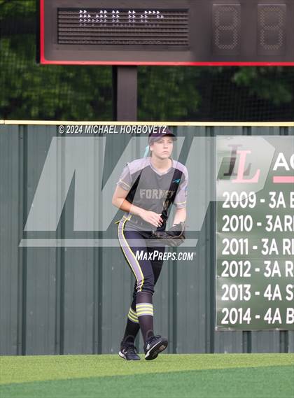 Thumbnail 1 in Melissa vs. Forney (UIL 5A Softball Regional Final) photogallery.
