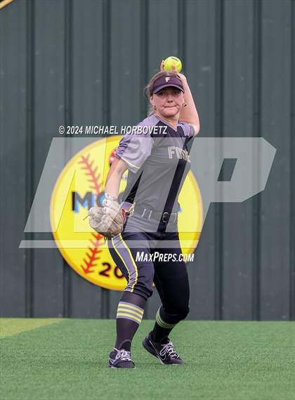 Thumbnail 2 in Melissa vs. Forney (UIL 5A Softball Regional Final) photogallery.