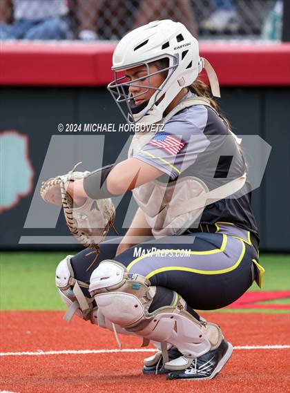 Thumbnail 2 in Melissa vs. Forney (UIL 5A Softball Regional Final) photogallery.