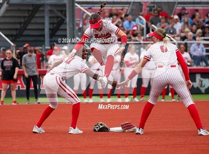 Thumbnail 2 in Melissa vs. Forney (UIL 5A Softball Regional Final) photogallery.