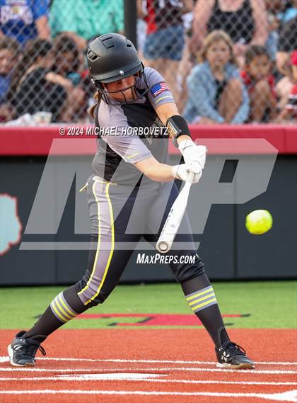 Thumbnail 2 in Melissa vs. Forney (UIL 5A Softball Regional Final) photogallery.