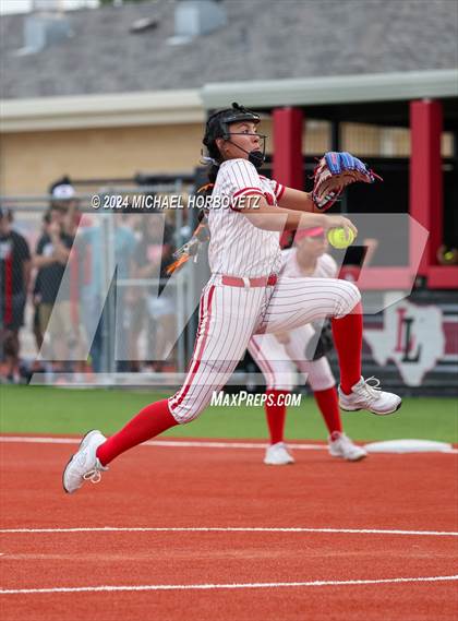 Thumbnail 1 in Melissa vs. Forney (UIL 5A Softball Regional Final) photogallery.