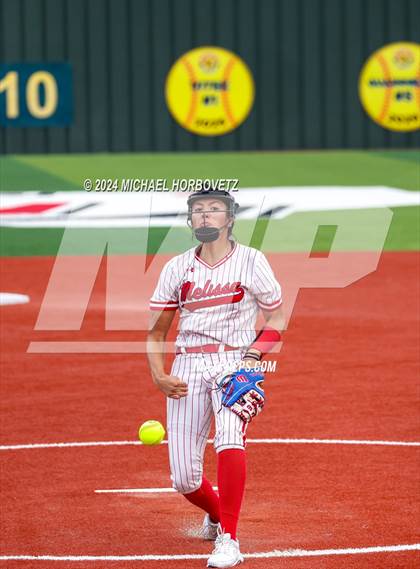 Thumbnail 2 in Melissa vs. Forney (UIL 5A Softball Regional Final) photogallery.