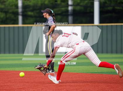 Thumbnail 1 in Melissa vs. Forney (UIL 5A Softball Regional Final) photogallery.