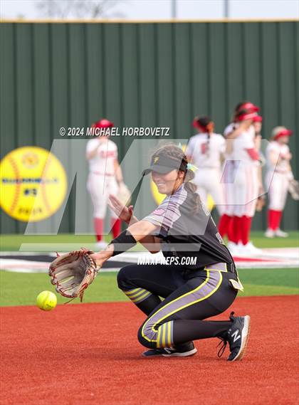 Thumbnail 3 in Melissa vs. Forney (UIL 5A Softball Regional Final) photogallery.