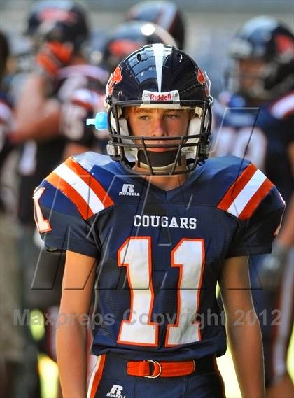 Thumbnail 2 in Edgewood vs. North Putnam (Big Kickoff Classic) photogallery.