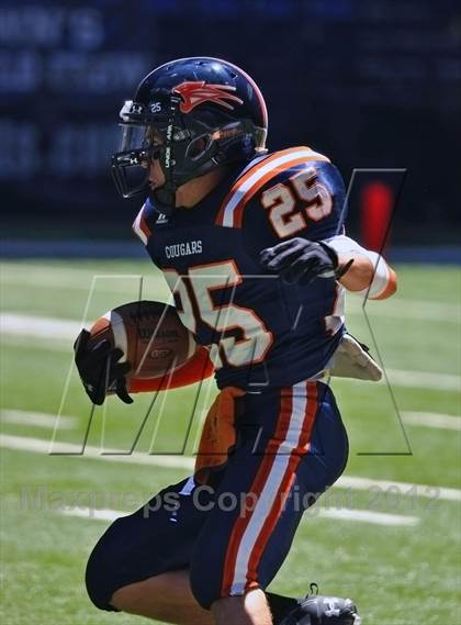 Thumbnail 1 in Edgewood vs. North Putnam (Big Kickoff Classic) photogallery.
