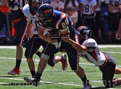 Thumbnail 2 in Edgewood vs. North Putnam (Big Kickoff Classic) photogallery.
