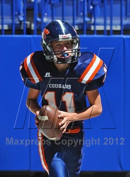 Thumbnail 1 in Edgewood vs. North Putnam (Big Kickoff Classic) photogallery.