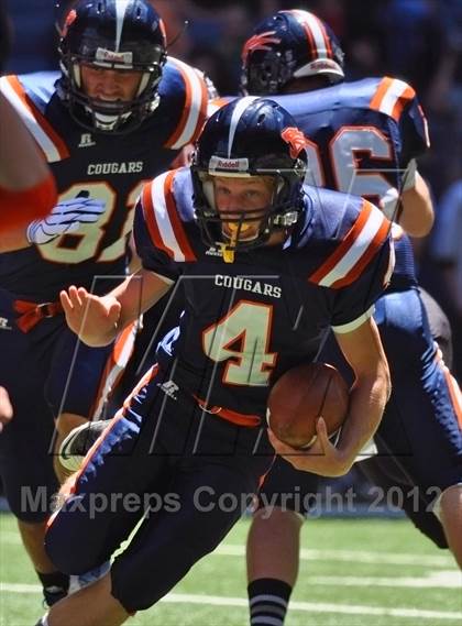 Thumbnail 3 in Edgewood vs. North Putnam (Big Kickoff Classic) photogallery.