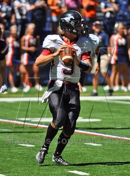 Thumbnail 3 in Edgewood vs. North Putnam (Big Kickoff Classic) photogallery.