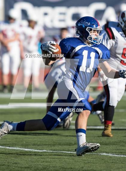Thumbnail 3 in Stevens vs. Inter-Lakes/Moultonborough Academy (NHIAA D3 Final) photogallery.