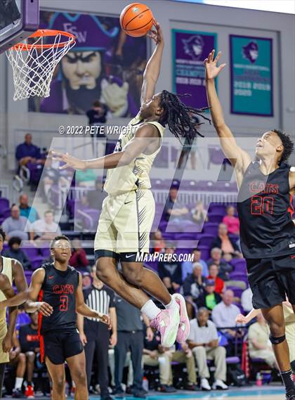 Thumbnail 2 in Paul VI vs Lake Highlands (City of Palms Classic) photogallery.