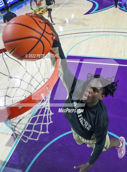 Thumbnail 1 in Paul VI vs Lake Highlands (City of Palms Classic) photogallery.