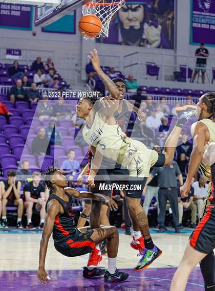 Thumbnail 1 in Paul VI vs Lake Highlands (City of Palms Classic) photogallery.