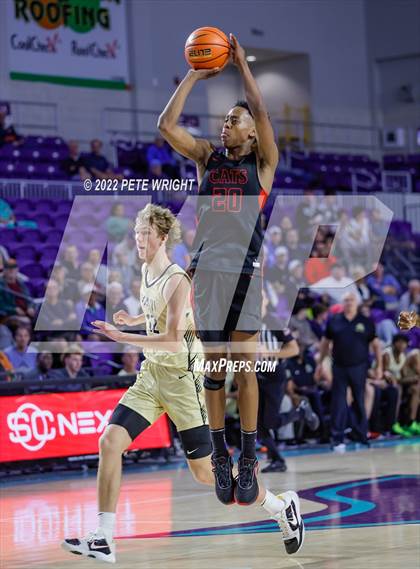 Thumbnail 2 in Paul VI vs Lake Highlands (City of Palms Classic) photogallery.