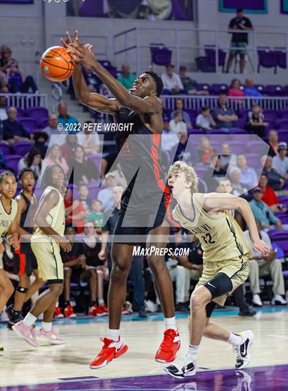 Thumbnail 2 in Paul VI vs Lake Highlands (City of Palms Classic) photogallery.