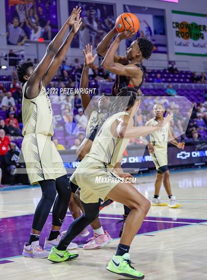 Thumbnail 2 in Paul VI vs Lake Highlands (City of Palms Classic) photogallery.