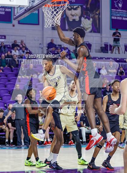 Thumbnail 2 in Paul VI vs Lake Highlands (City of Palms Classic) photogallery.
