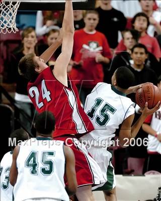 Thumbnail 2 in Horizon vs. Sacred Heart Cathedral (CIF State D4 Final) photogallery.