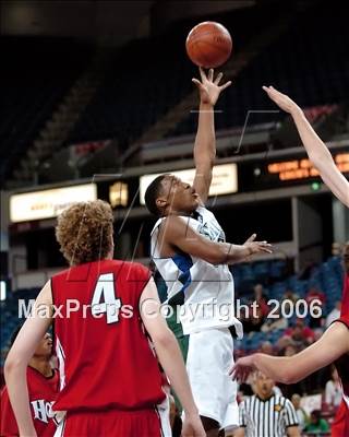 Thumbnail 2 in Horizon vs. Sacred Heart Cathedral (CIF State D4 Final) photogallery.