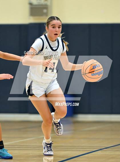 Thumbnail 1 in Cosumnes Oaks vs. West Park (Rumble on the River) photogallery.