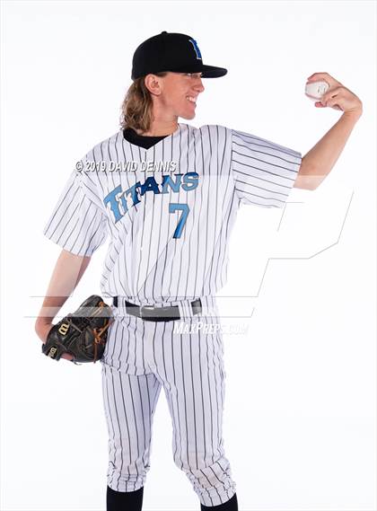 Thumbnail 3 in Frontier Varsity Baseball Seniors photogallery.
