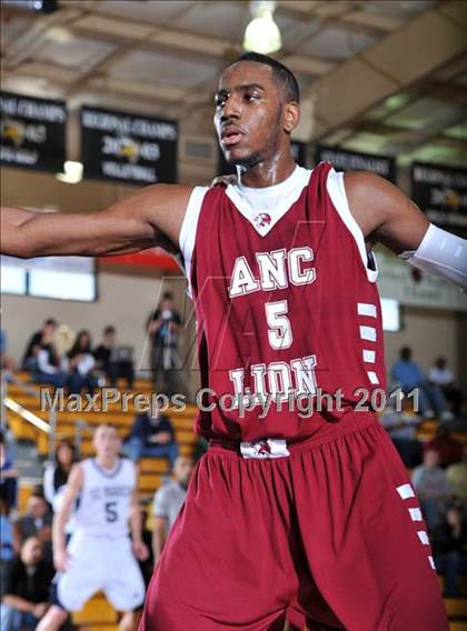 Thumbnail 2 in Academy of the New Church vs. St. Mark's (City of Palms Classic) photogallery.