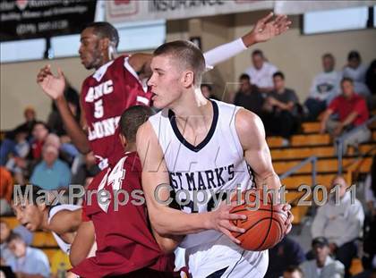 Thumbnail 1 in Academy of the New Church vs. St. Mark's (City of Palms Classic) photogallery.
