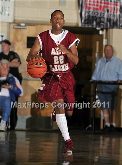 Thumbnail 1 in Academy of the New Church vs. St. Mark's (City of Palms Classic) photogallery.