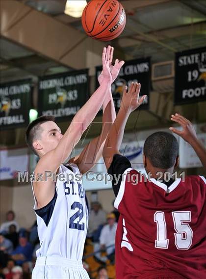 Thumbnail 1 in Academy of the New Church vs. St. Mark's (City of Palms Classic) photogallery.