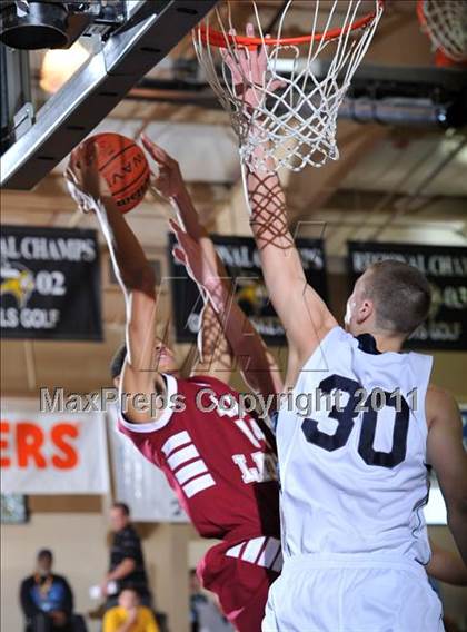 Thumbnail 1 in Academy of the New Church vs. St. Mark's (City of Palms Classic) photogallery.