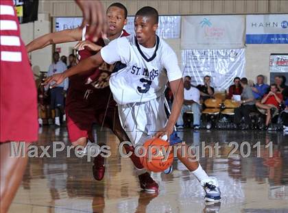 Thumbnail 1 in Academy of the New Church vs. St. Mark's (City of Palms Classic) photogallery.