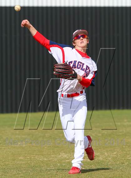 Thumbnail 1 in Allen vs. Lovejoy photogallery.
