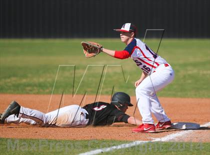 Thumbnail 1 in Allen vs. Lovejoy photogallery.