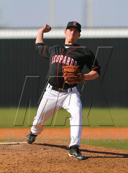 Thumbnail 1 in Allen vs. Lovejoy photogallery.