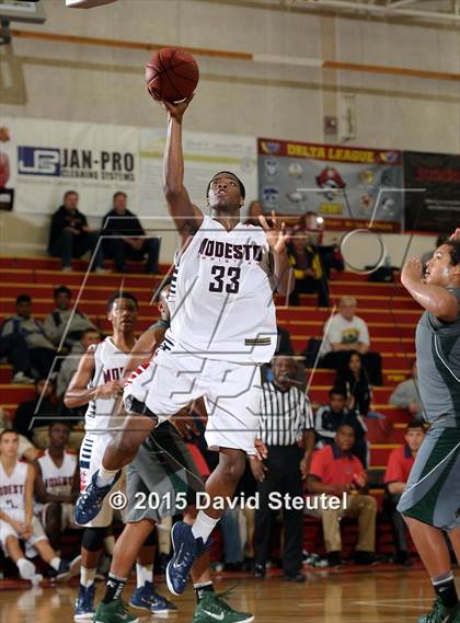 Thumbnail 3 in El Cerrito vs. Modesto Christian (Father Kelly Tribute) photogallery.