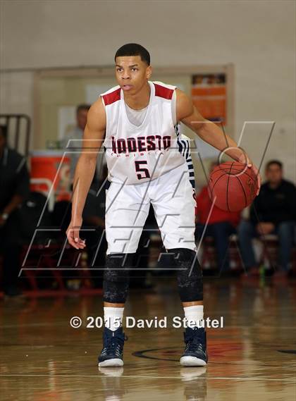 Thumbnail 1 in El Cerrito vs. Modesto Christian (Father Kelly Tribute) photogallery.